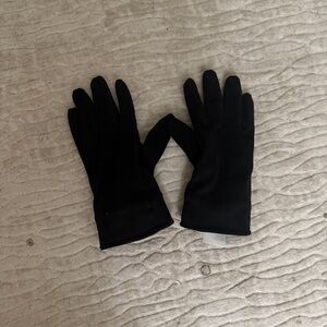 uniqlo heat tech black suede fleece lined gloves size small/medium